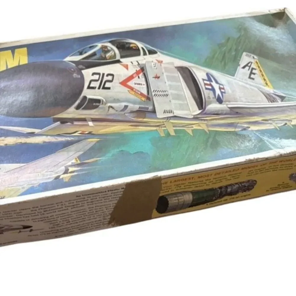 Vintage Revell F-4J Phantom II 1/32 Model Kit Complete Unbuilt Open Box